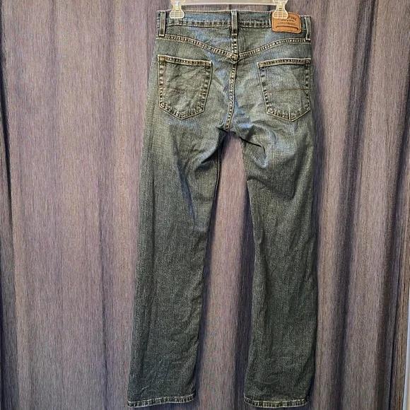 Signature By Levi Strauss Men’s Jeans - Picture 2 of 6